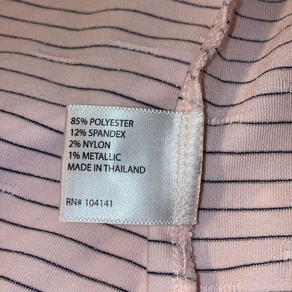 LADY HAGEN Polo Pink Breast Cancer Awareness Embroidered Ribbon Womens Medium - Picture 9 of 11